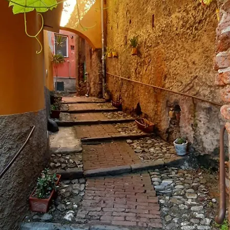 Apartment Giuggiolhouse Genoa